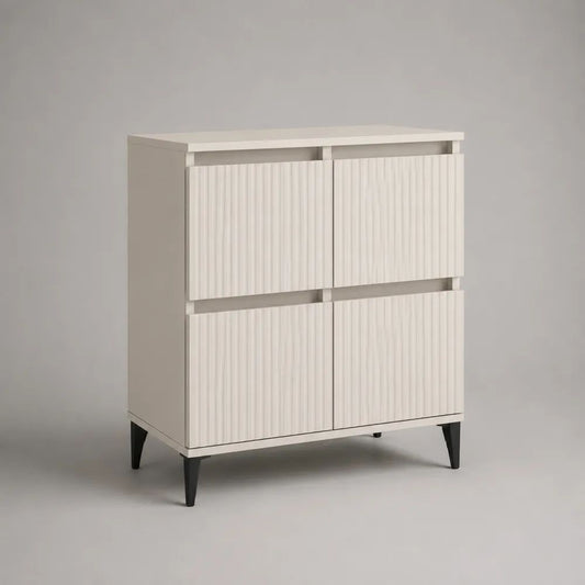 Credenza alta rettangolare in legno bianco con 4 ante scanalate e gambe in metallo nero, 80 × 35 × 100 cm